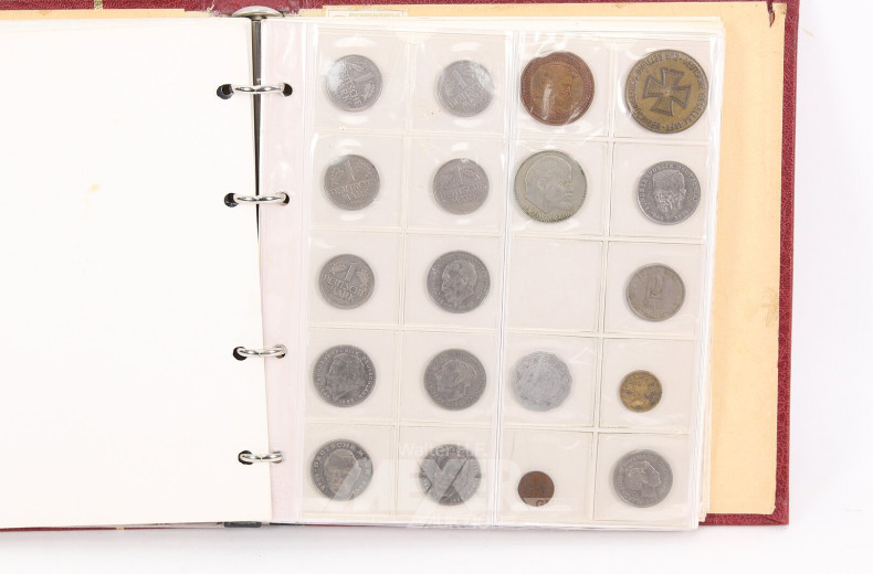 Album mit BRD D-Mark Kursmünzen, sowie Europa und Übersee