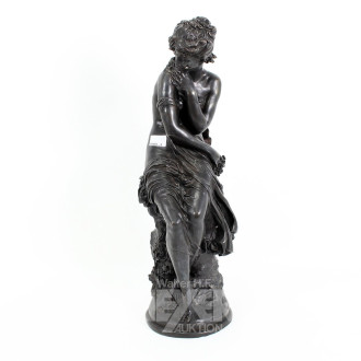 Skulptur,  Sitzende Frau