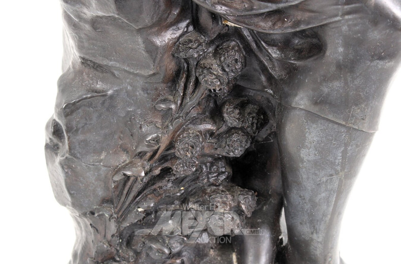 Skulptur,  Sitzende Frau