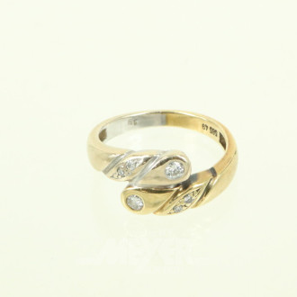 Ring mit 6 kl. Brillanten