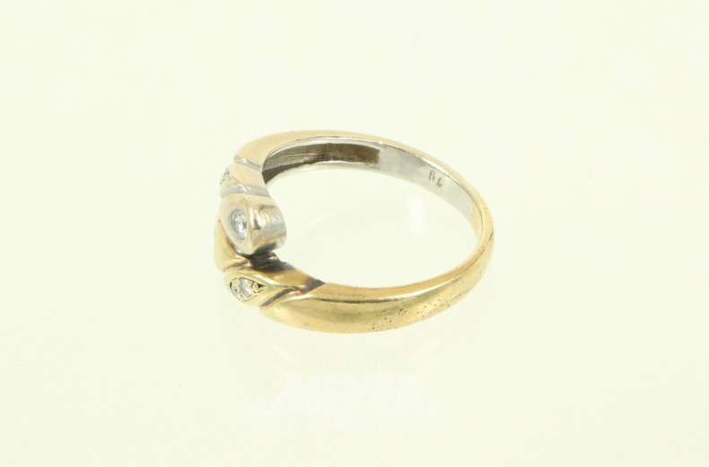 Ring mit 6 kl. Brillanten