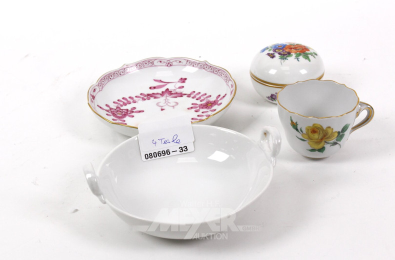 4 Porzellanteile, best. aus: