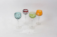 4 Römer-Weingläser in versch. Farben