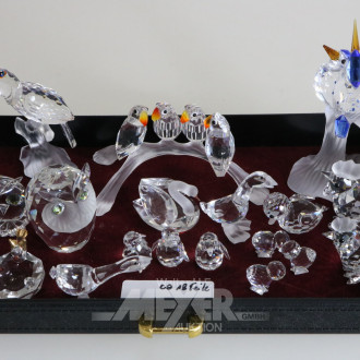 Konvolut versch. Kristallvogelfiguren, überwiegend Swarovski