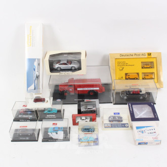 kl. Posten Modellautos und Flugzeuge u.a.: SCHUCO, WIKING, ca. 15 Stück
