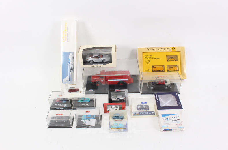 kl. Posten Modellautos und Flugzeuge u.a.: SCHUCO, WIKING, ca. 15 Stück