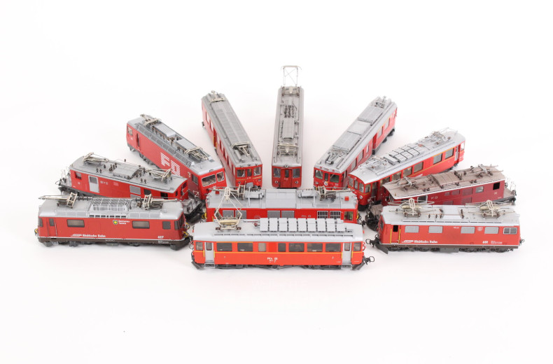 11 Konvolut versch. Triebwagen und Loks u.a. BEMO