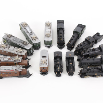 15 Konvolut versch. Triebwagen und Loks u.a. BEMO