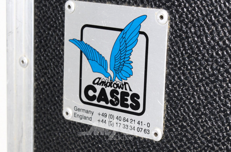 2 Gitarrenverstärker, 1 Multi-Effektgerät im 19" Rack (Amptown)