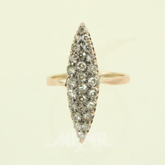 Schiffchenring mit kl. Brillanten von ges. ca. 1ct