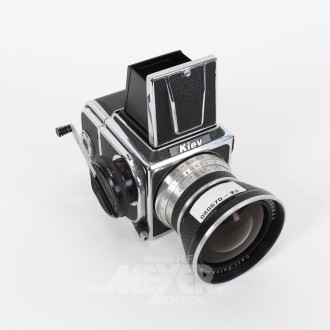 analoge Mittelformat-Fotokamera mit Objektiv FLEKTOGON 2,8/65