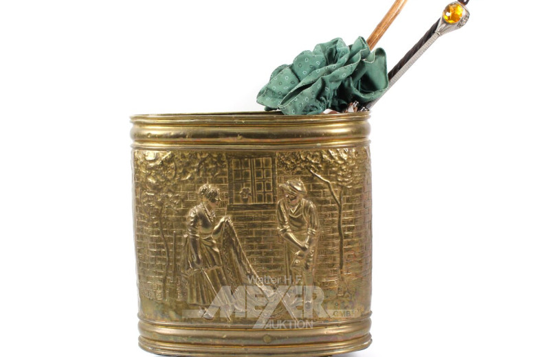 Schirmständer mit 2 Schirmen und 1 Gehstock