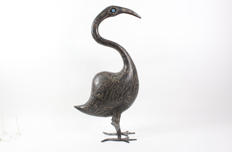 Metallfigur 'Fischreiher' mit ornamentaler Verzierung