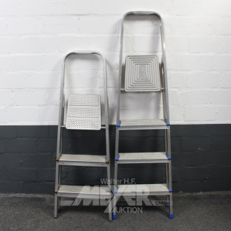 2 versch. Alu-Trittleitern 3 und 4-stufig