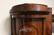 nostalgischer Biedermeier-Eckschrank