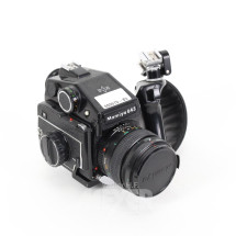 Los 524: analoge Fotokamera mit Objektiv 80 mm Sekor Macro