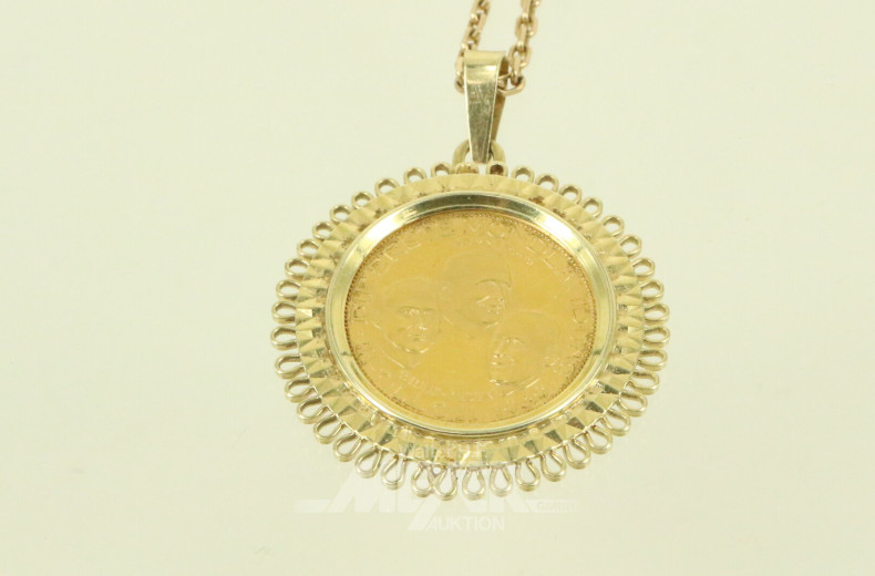 Kette mit Anhänger, Sonderprägung "Apollo 11"