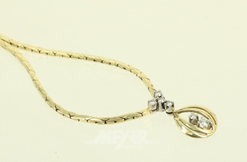Collier mit 6 kl. Brillanten