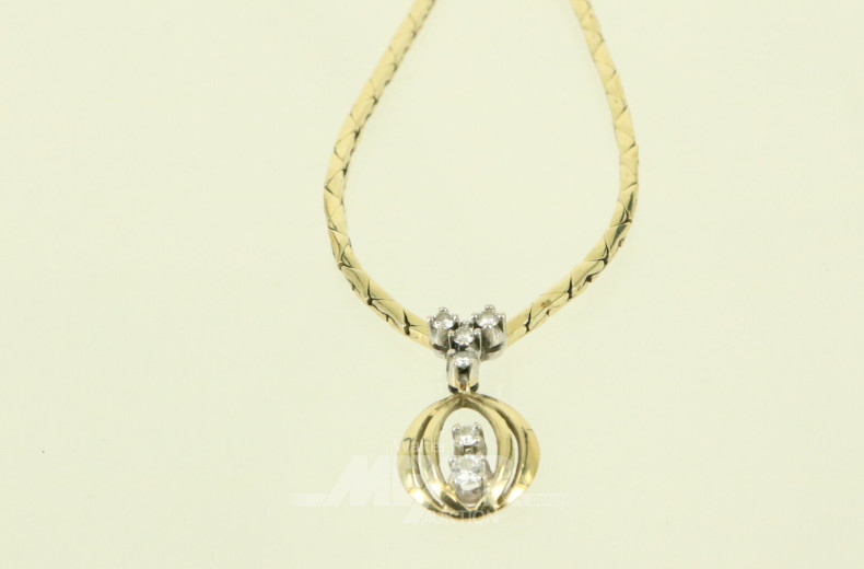 Collier mit 6 kl. Brillanten