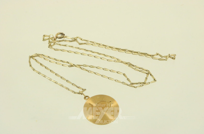 Kette mit Sternzeichenanhänger "Stier"