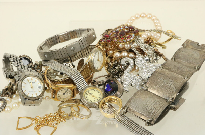 Posten Modeschmuck, u.a. Ketten, Uhren