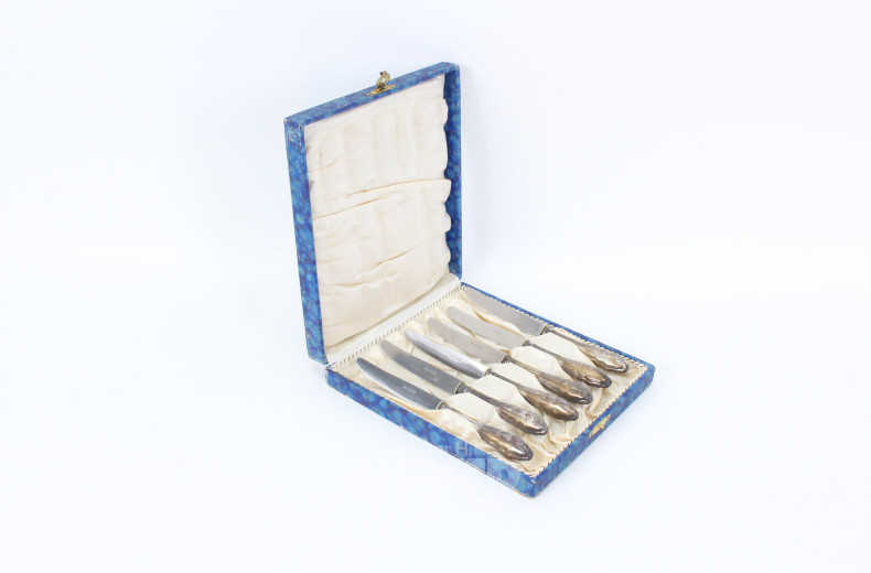 6 kl. Messer im Etui