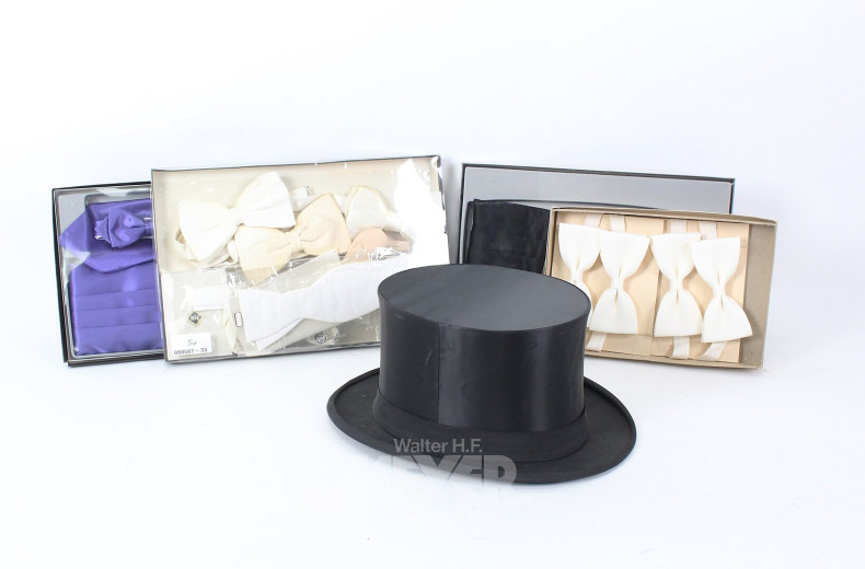 Posten Accessoires, best. aus: Herrenschleifen, Kummerbund und Chapeau Claque