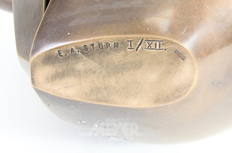 Skulptur "Eingesichert", kugelförmig