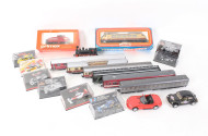Posten Modell-Autos und -Eisenbahn