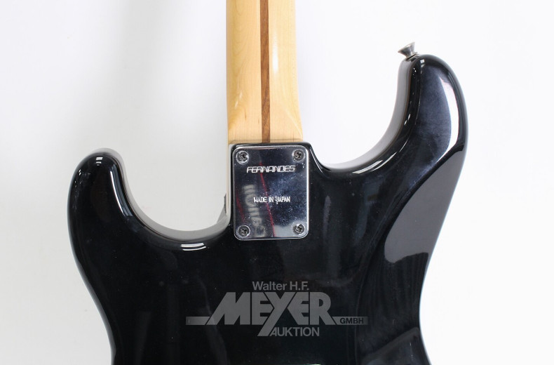 E-Gitarre, bez. FERNANDES (Stratocaster-Form), schwarz