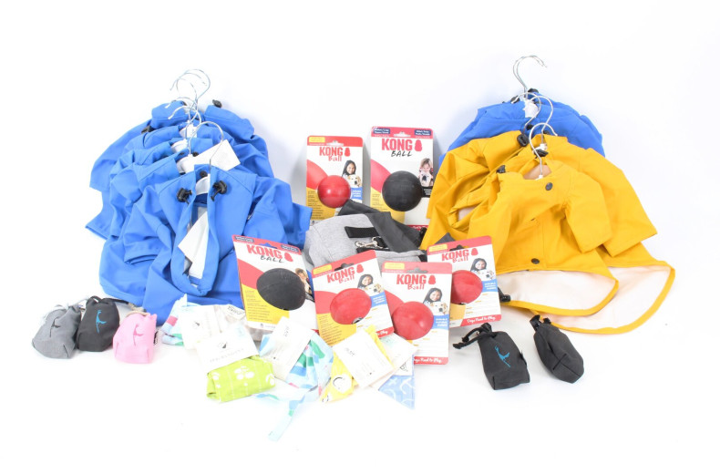 gr. Posten Hundezubehör, best. aus: