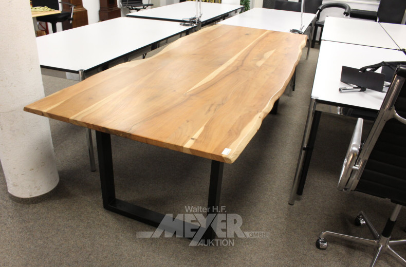 Konferenz- oder Esstisch