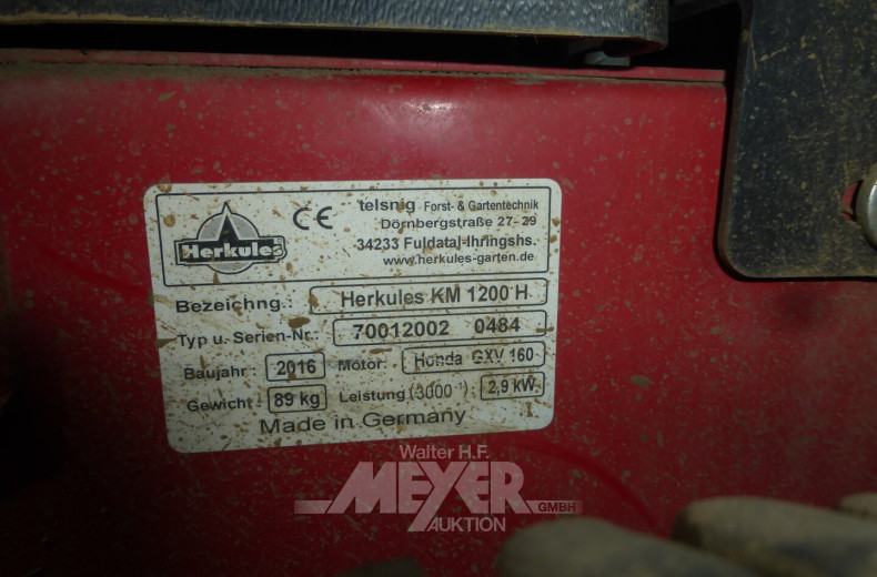 Benzin- Kehrmaschine