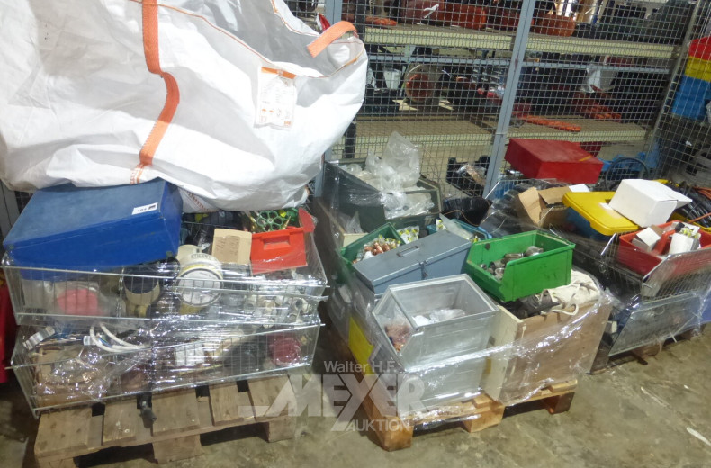 3 Paletten div. Installationsmaterial f. Gebäudetechnik, Gas-, Wasser-, Heizungswesen, u.a. Kupferfittinge, div. Messingschieber