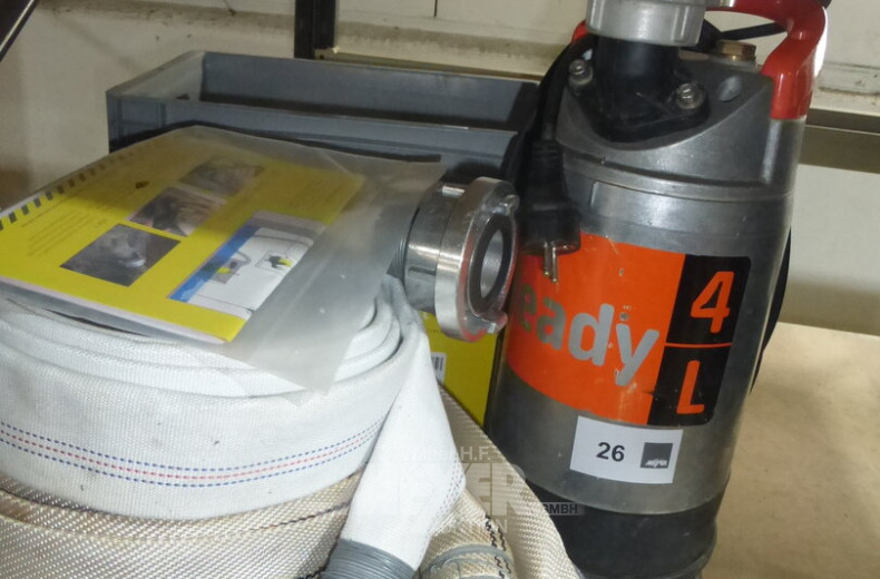 Schmutzwasser-Pumpenset, best. aus: C-Rohrschläuchen, Pumpe JUNG Typ: Ready 4L, Flutbox