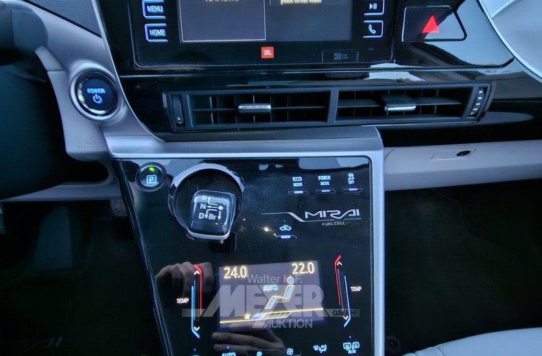 Toyota Mirai, blau metallic