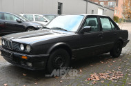 BMW 316i E30, diamantschwarz metallic