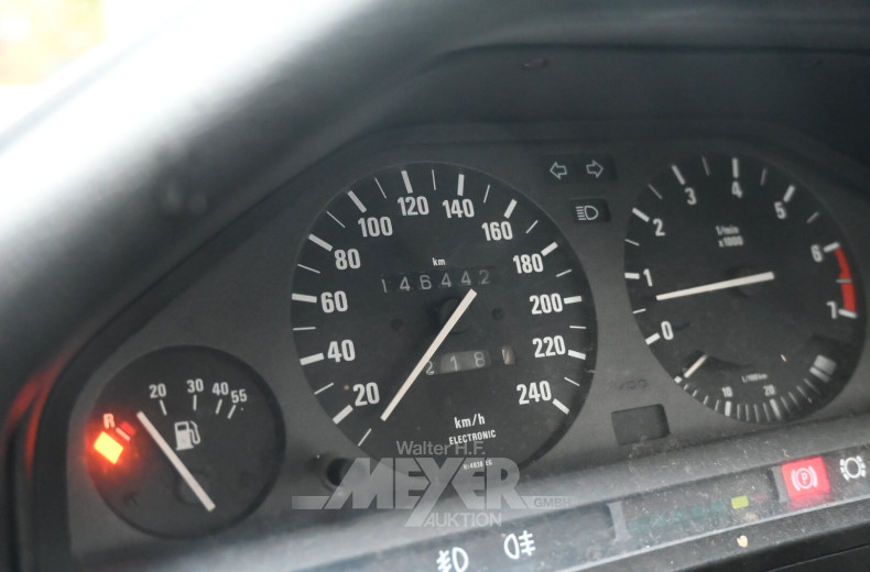 BMW 316i E30, diamantschwarz metallic