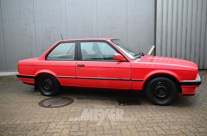 BMW 316i E30 coupé, brillantrot