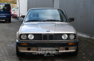 BMW 316i E30 limousine, kashmirsilber metallic