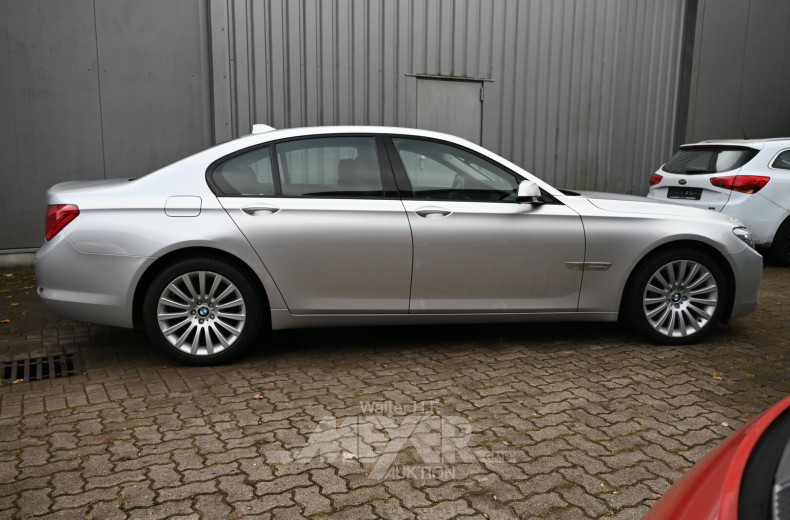 BMW 730d Limousine, Silber