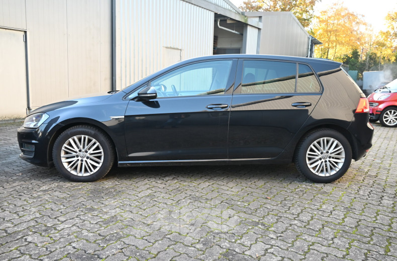 Volkswagen Golf 1.2 TSI BlueMotion Technology Cup, deep black perleffekt