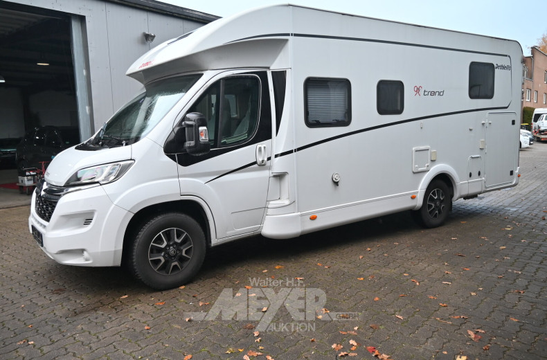 CITROEN Wohnmobil Dethleffs Trend T 7057, Teilintegriert mit Hubbett