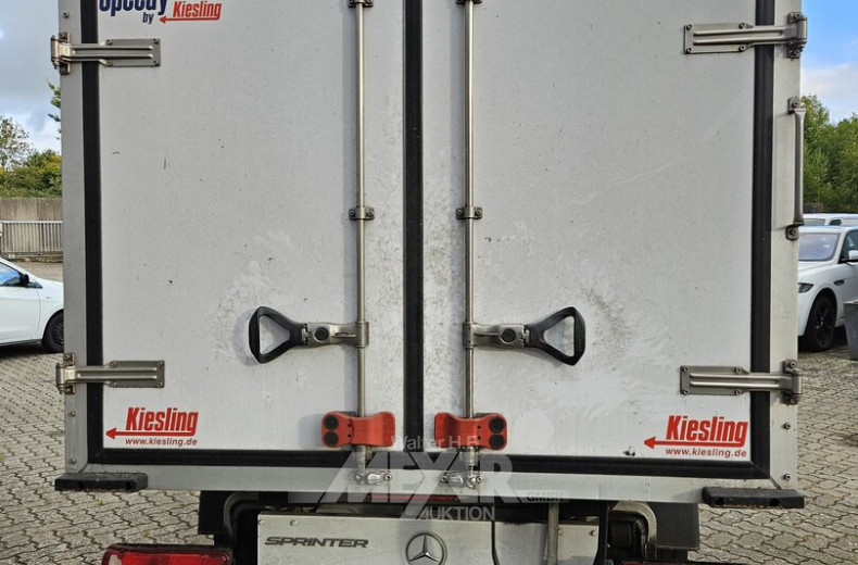 Mercedes-Benz Sprinter m. Isolier-Kühlkofferaufbau KIESLING