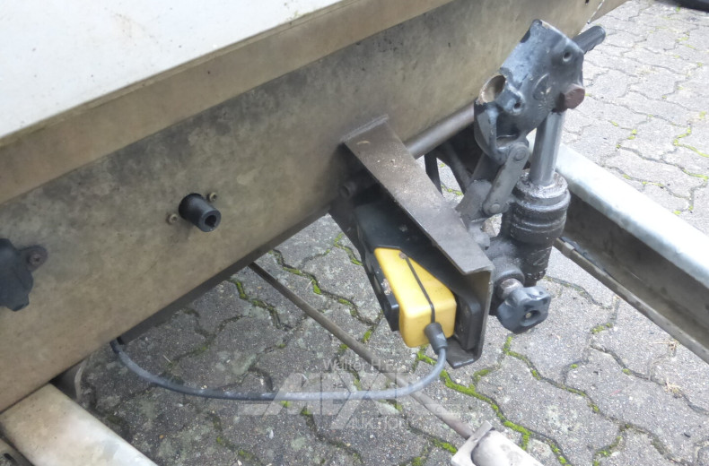 hydr. Tandemkippanhänger, Hochlader mit offener Pritsche, mit Fernbedienung