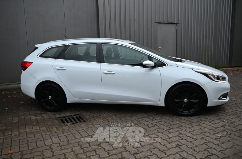 Kia Ceed, weiß
