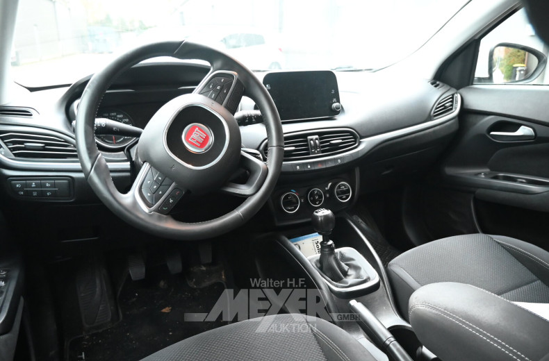 Fiat Tipo 1.6 MultiJet Lounge, weiß