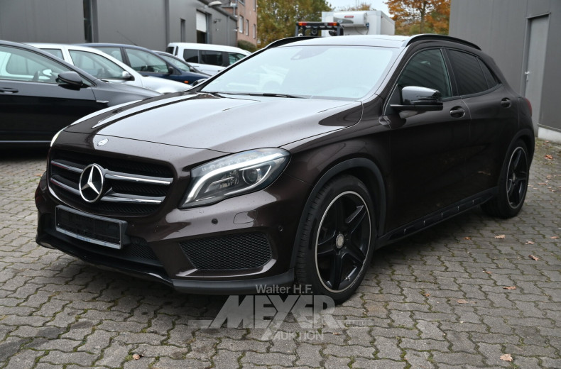 Mercedes-Benz GLA 220 CDI 4Matic Off-Roader AMG Line, orientbrown metallic