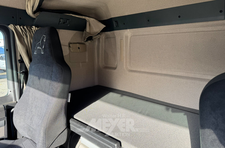 MAN TGM 15.250, Kofferaufbau Junge mit Ladebordwand