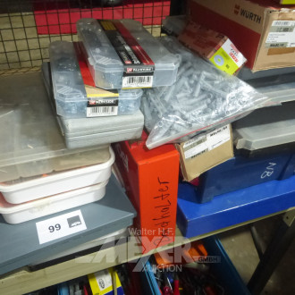 gr. Posten Verbrauchsmaterialien, u.a. Bohrer, Dübel, Schrauben etc.